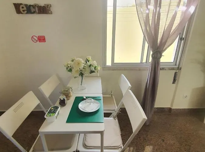 Hospedagem Emanuel Canecas